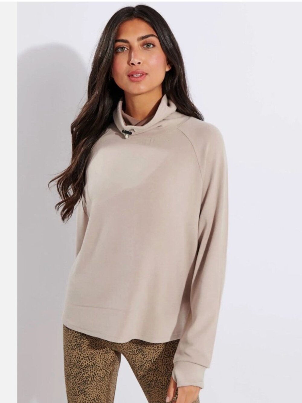 Varley Adkisson Toggle Collar Sweatshirt in Sandshell Beige Cream NWT